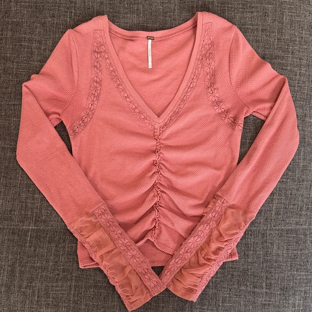 Free People Wear Me Out Top – Lace Cuff Ruched Thermal in Pink